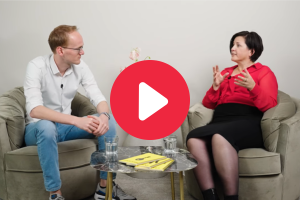 fragment uit video Wetgeving: Europese Toegankelijkheidsakte. Marian Oosting en Emiel van Koot in gesprek.